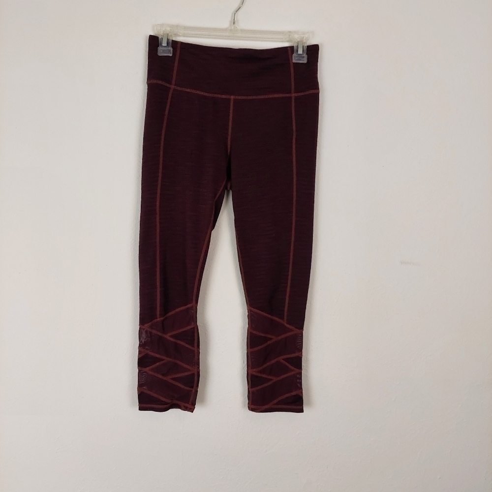 Athleta Women's Purple/Burgundy Jacquard Mantra Cropped Leggings‎ Sz S Athletic